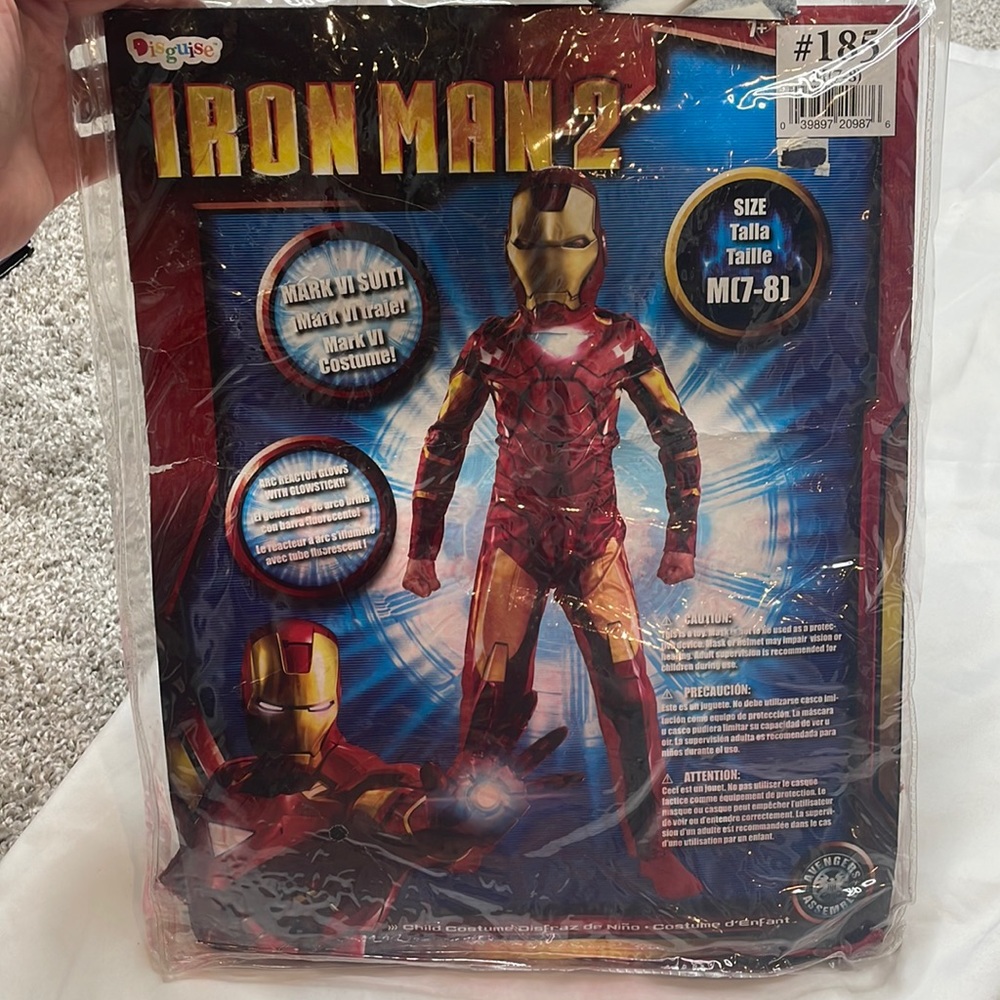 Boys Iron Man 2 size‎ M 7-8